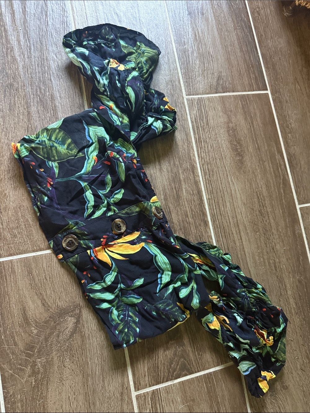 Black Tropical Print Strapless Top with Buttons